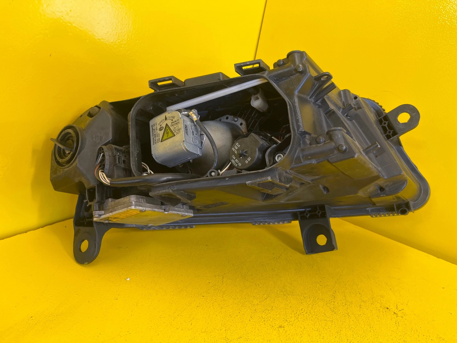 Far stânga Xenon OEM 13166 - Image 3