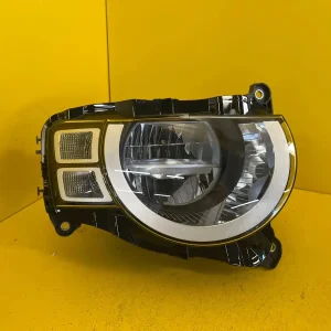 Far Dreapta Land Rover Defender LED
