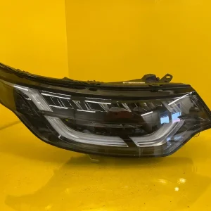 Far Dreapta Land Rover Discovery 5 L462 HY32–Ed Full LED