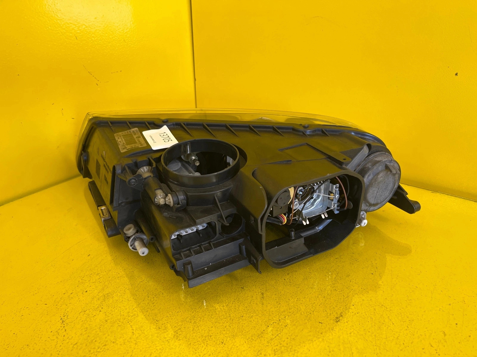 Far Dreapta VW Touareg I 02 Xenon - Image 3