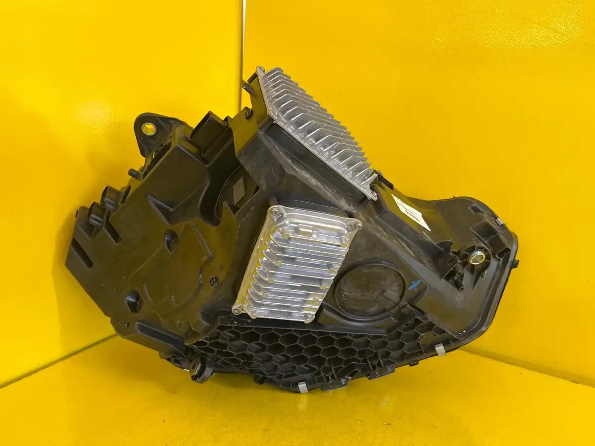 Far Mercedes EQE W295 A295 Full LED