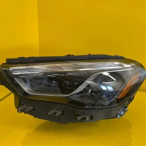 Far Mercedes GLA W247 Full LED
