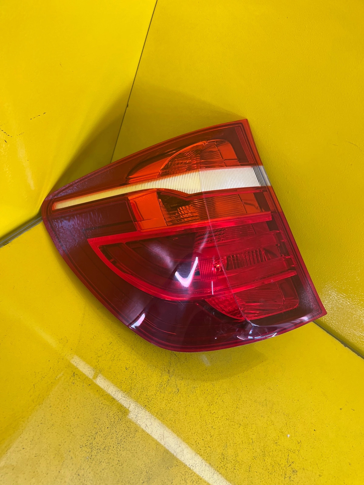 Lampă spate stânga BMW X3 F25 OEM 7217311-13