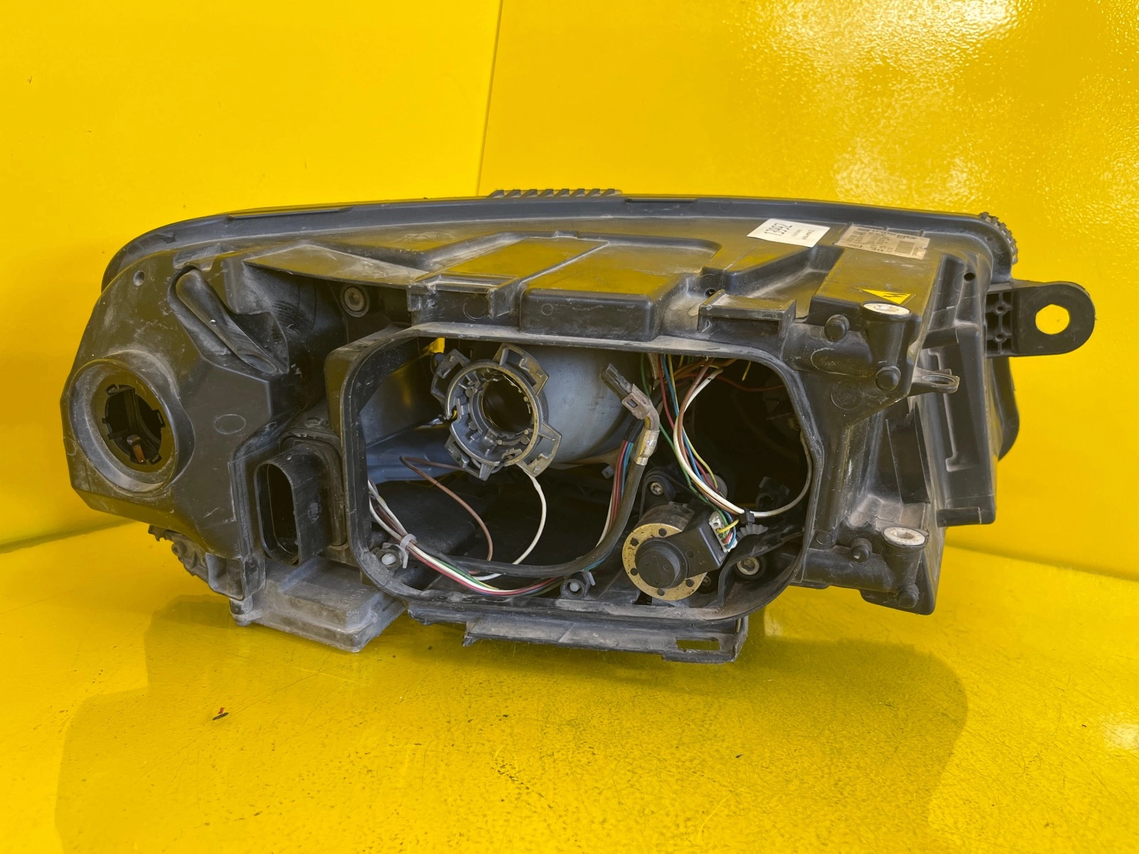 Far stânga Bi-Xenon OEM 13992 - Image 3