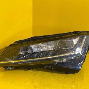 Far stânga Full LED Facelift OEM 14082