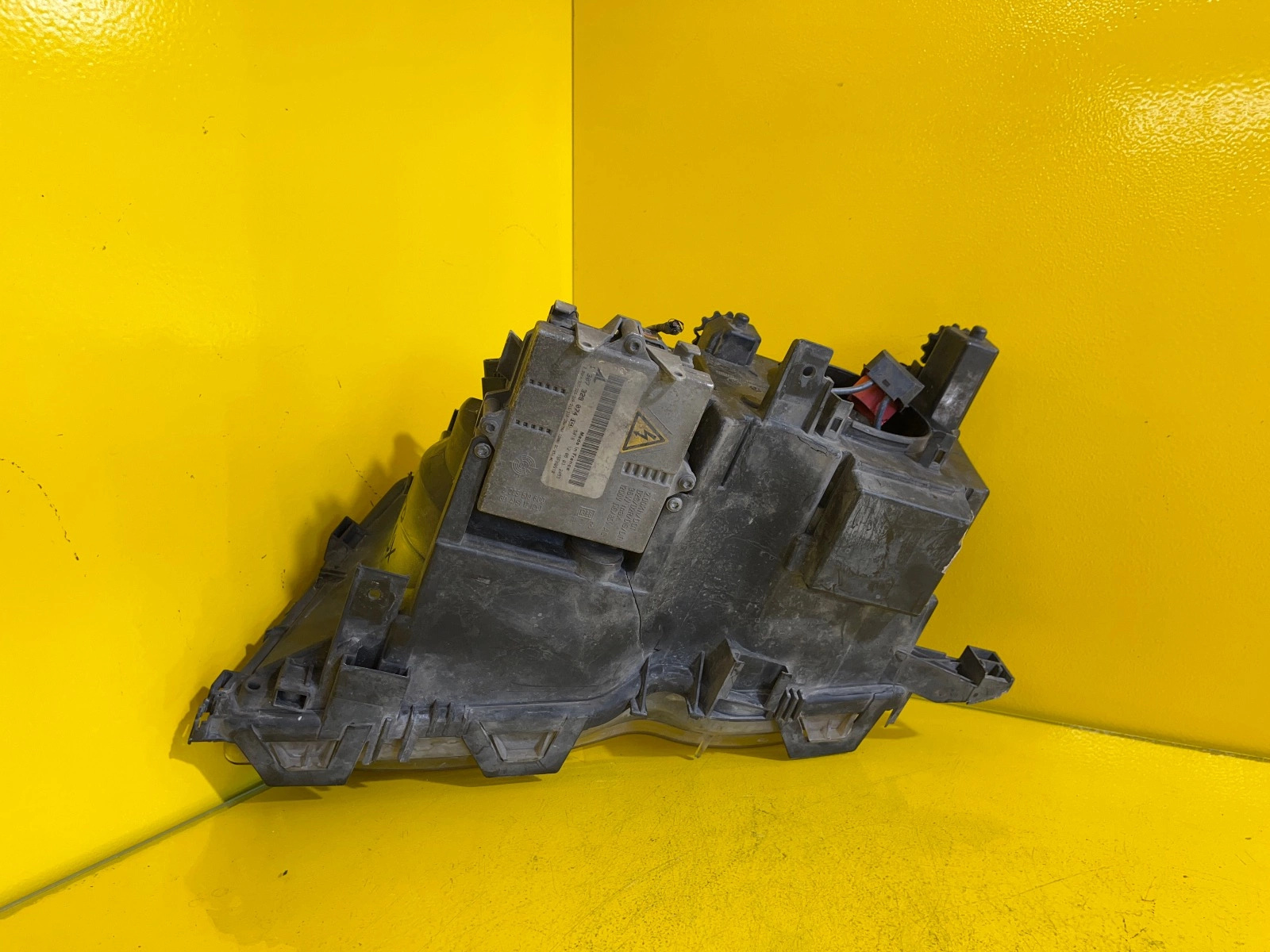 Far dreapta Xenon E46 Facelift 2002-2005 OEM 14130 - Image 3