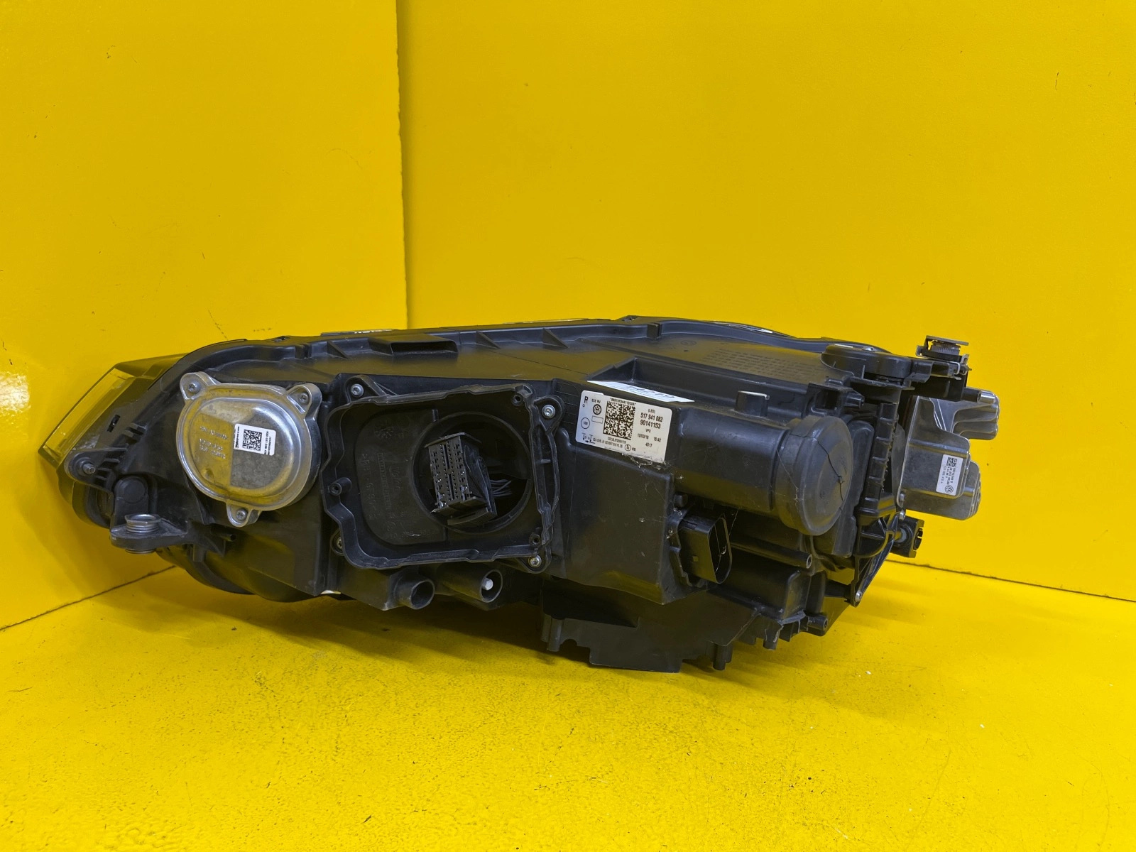 Far Dreapta VW Sportsvan Lift LED - Image 3
