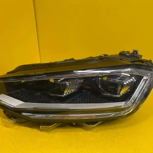 Far Volkswagen Golf Sportsvan LED