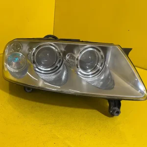Far Dreapta VW Touareg I 02 Xenon