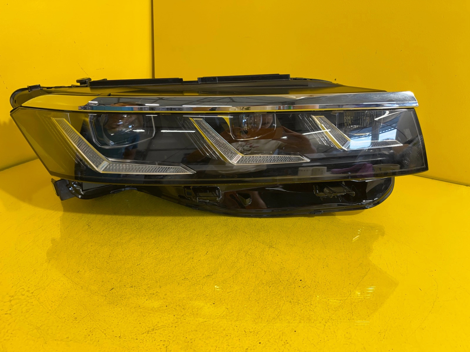 Far dreapta Full LED Facelift OEM 14531