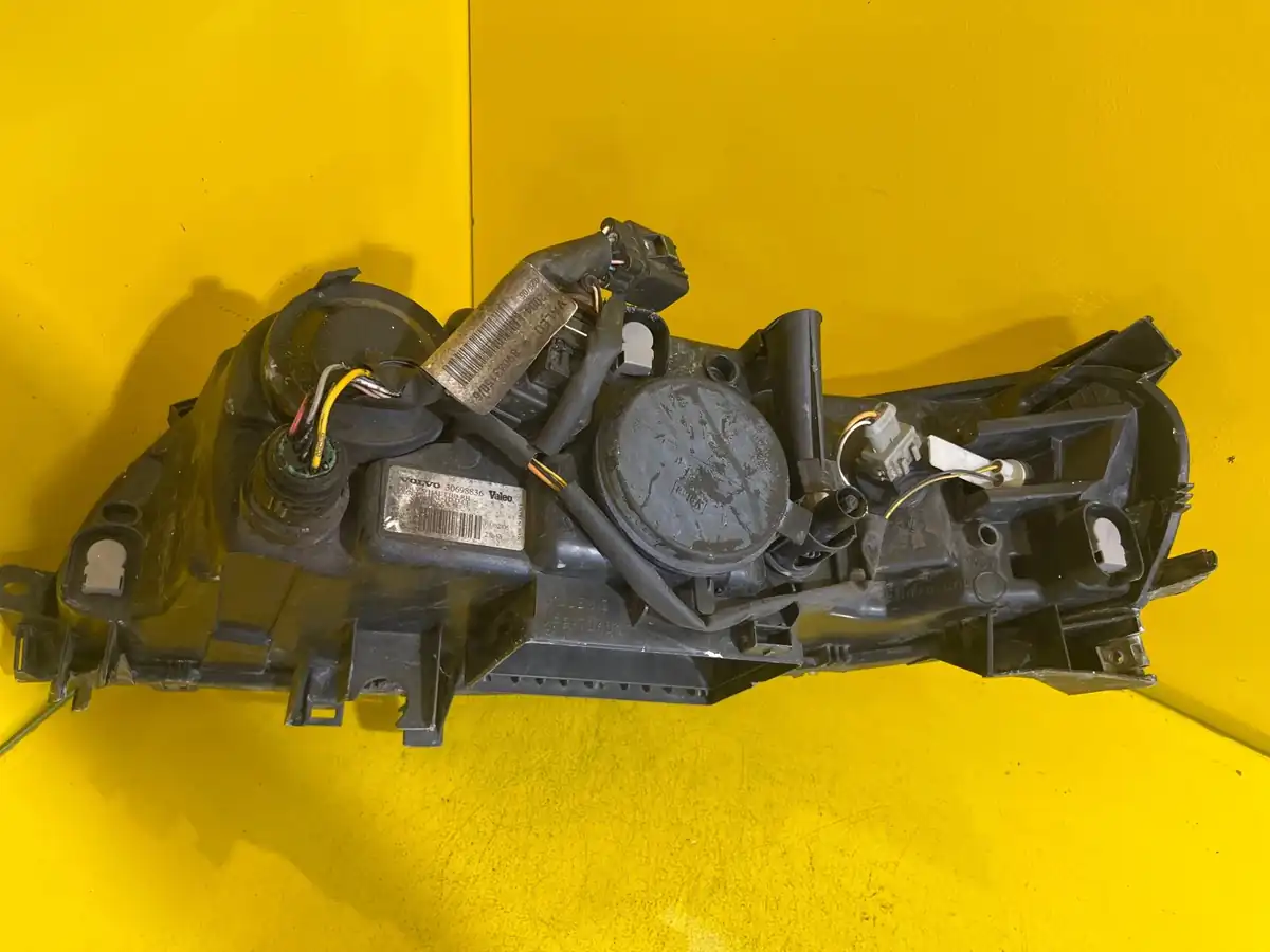 Far Dreapta Volvo V70 Ii Lift