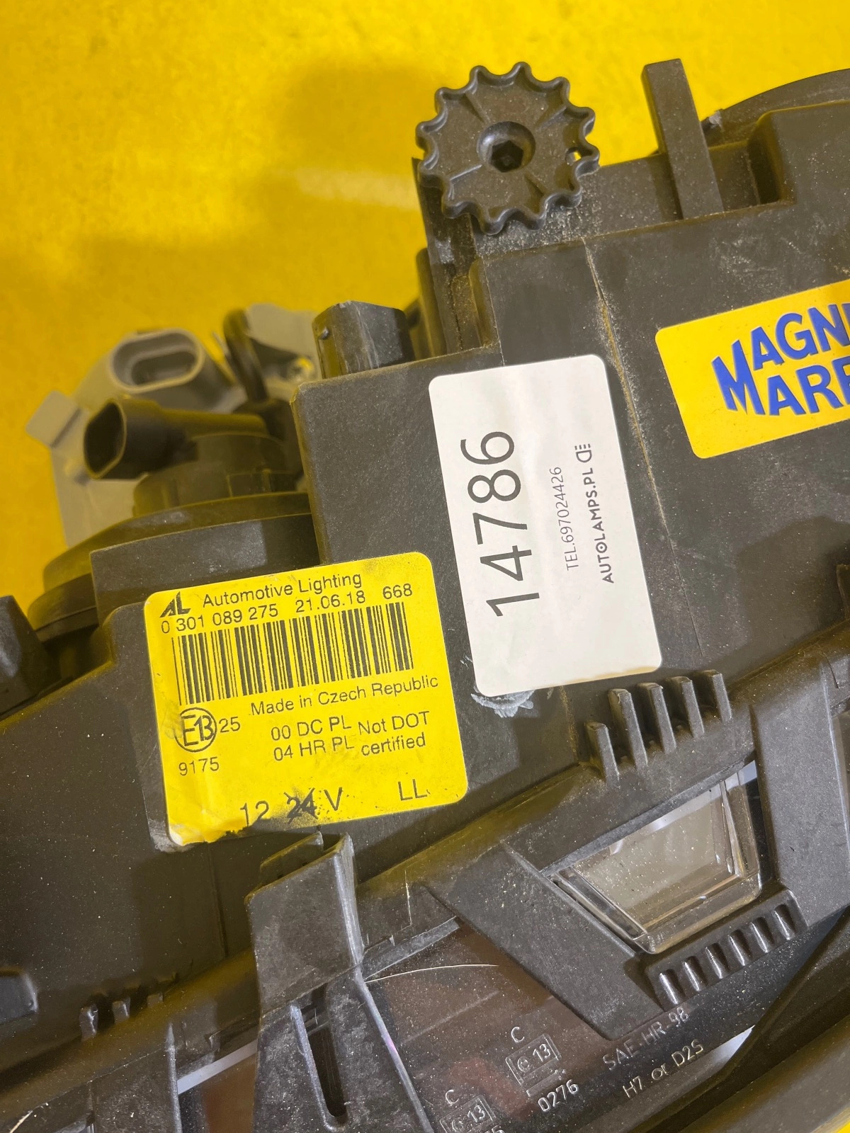 Far stânga Xenon BMW Seria 3 E46 OEM 14786 - Image 2