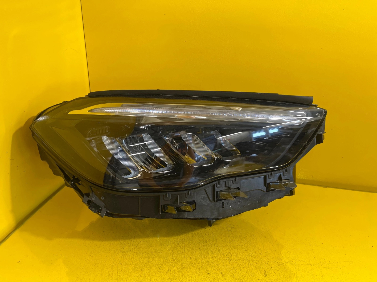 Far dreapta OEM 14793