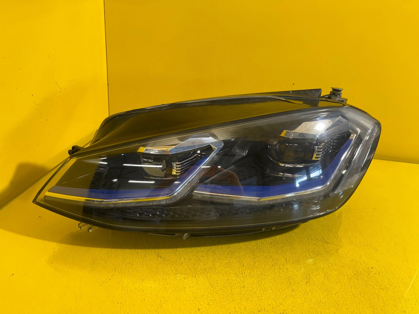Far stânga Full LED Facelift OEM 14853