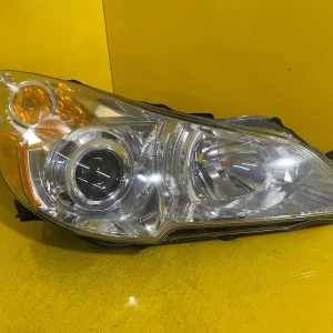 Far Dreapta Subaru Legacy Outback Lift Xenon