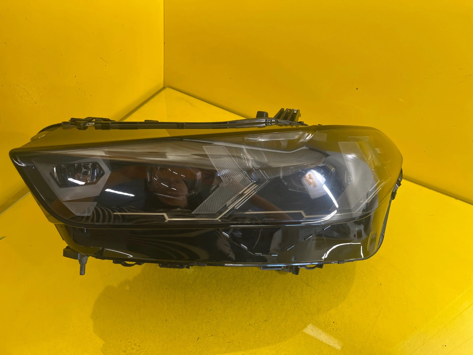 Far stânga BMW X6 G06 Facelift OEM 5A5BEF7-01