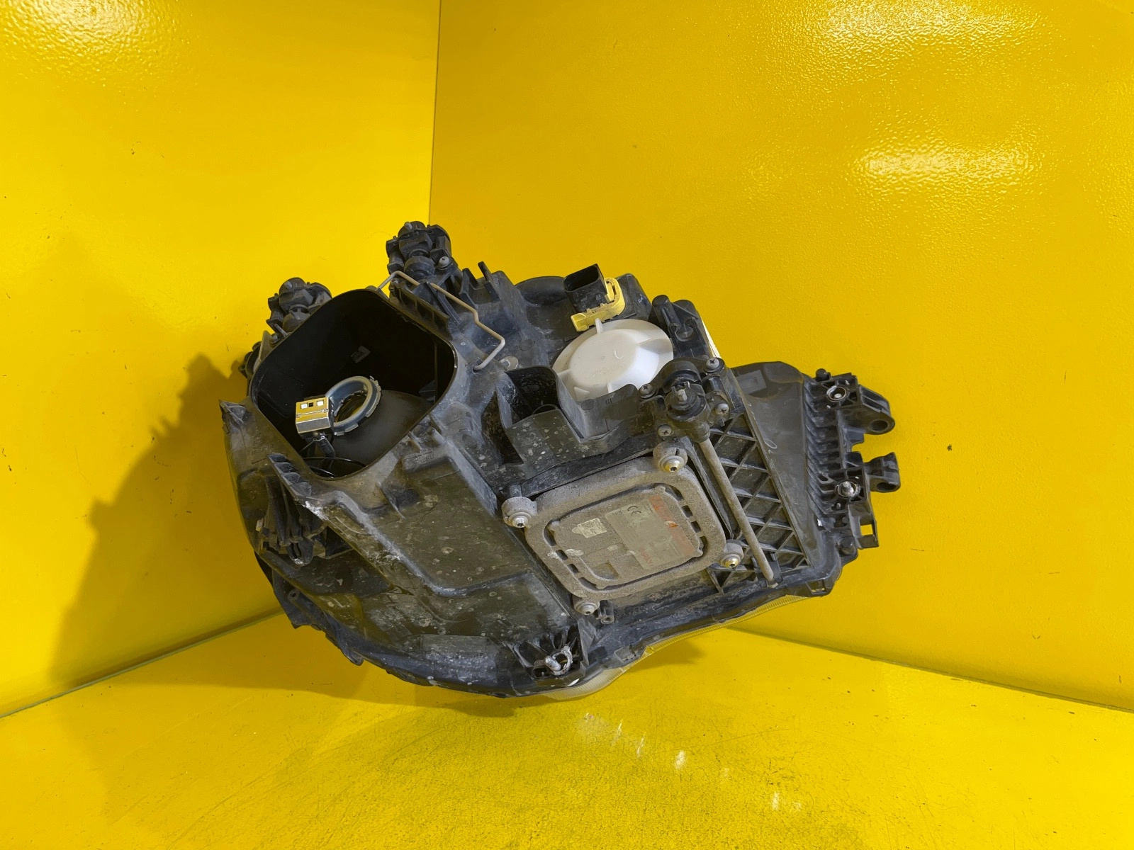 Far stânga Xenon OEM 15255 - Image 4