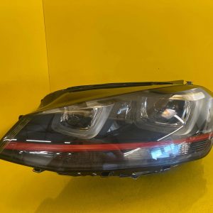 Far stânga Xenon OEM 15302