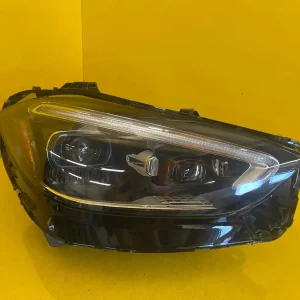 Far Dreapta Mercedes W206 LED