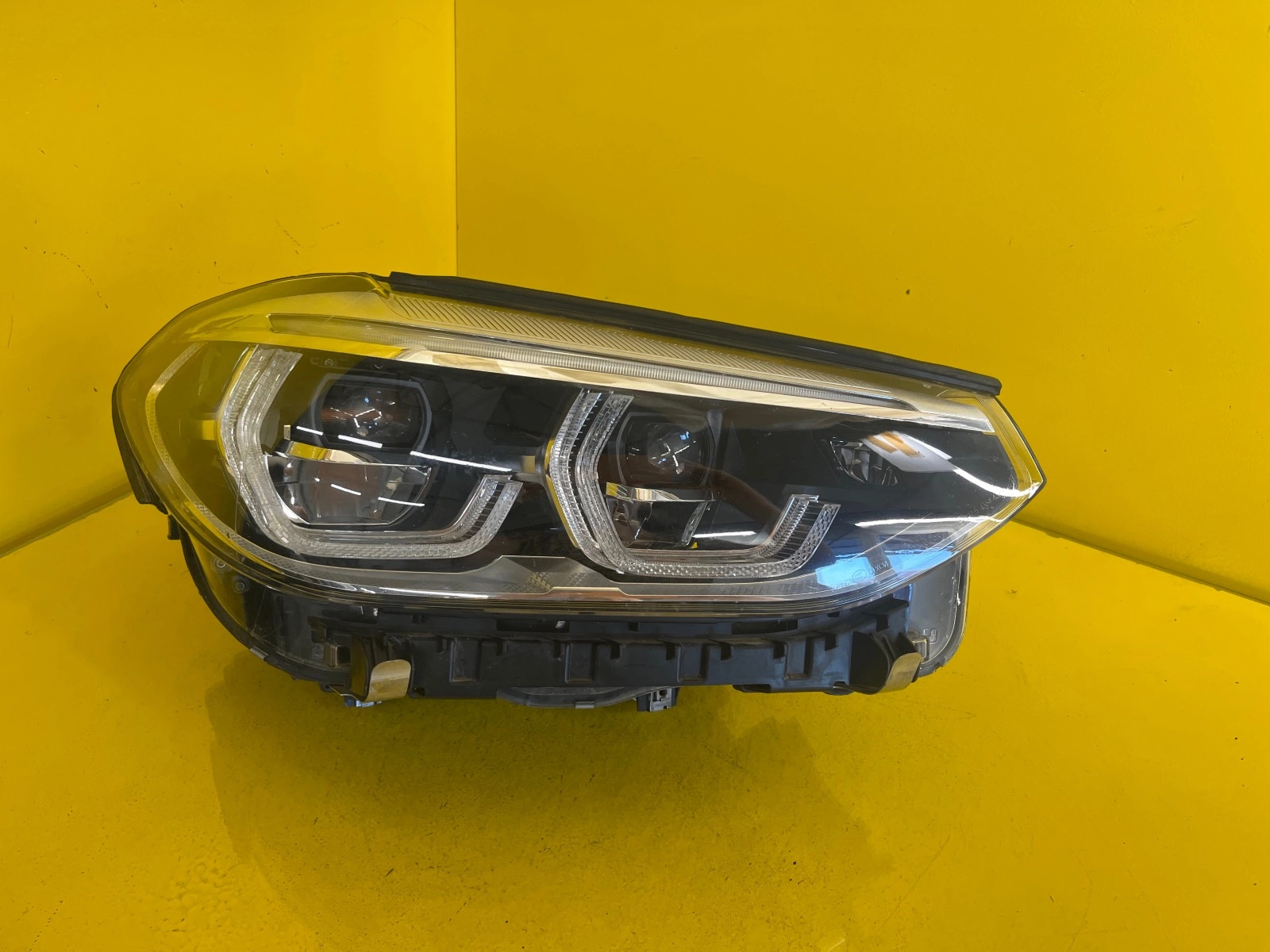 Far dreapta Full LED BMW X3 G01 OEM 15413