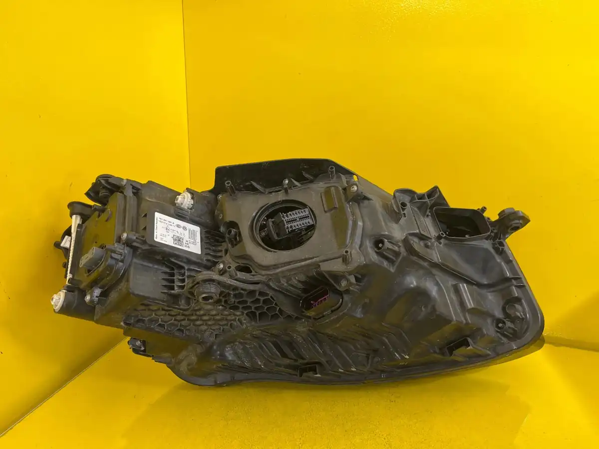 Far VW Touareg 761 III Full LED