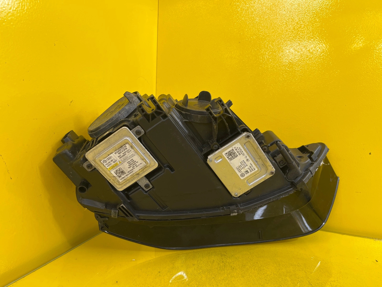 Far Audi A4 B8 8k0 Lift Bixenon - Image 3