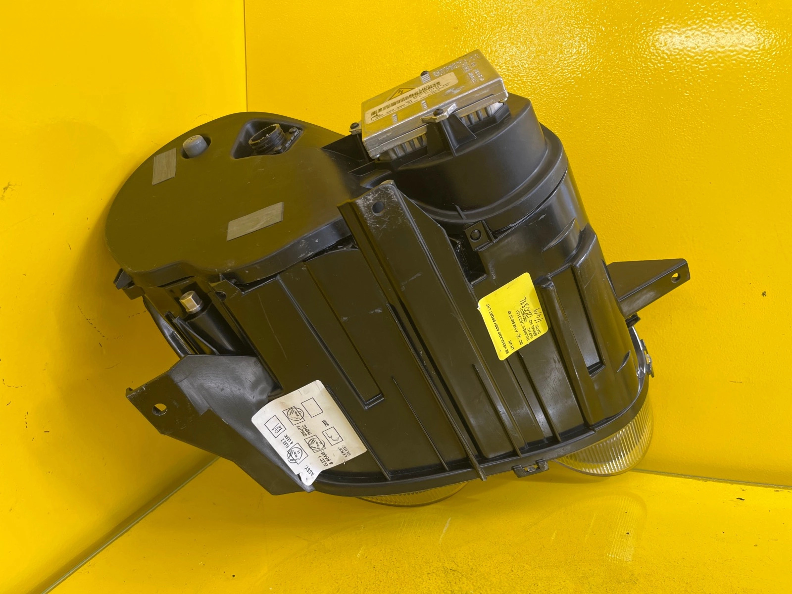 Far stânga Xenon OEM 11992 - Image 4
