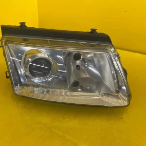 Far Dreapta VW Passat B5 97 01 Xenon