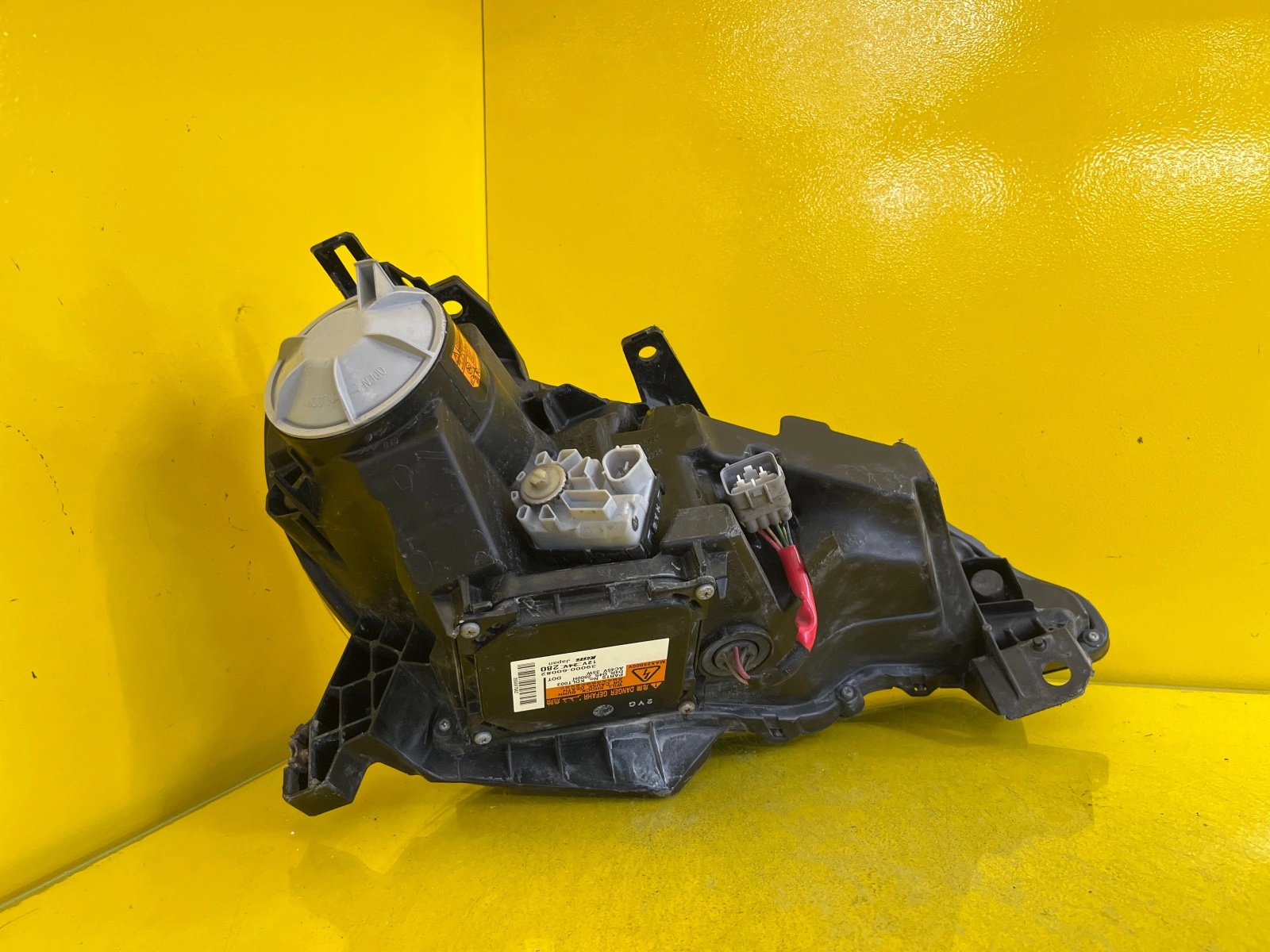 Far stânga Bi-Xenon OEM 16053 - Image 2
