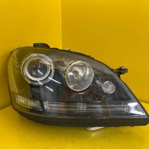 Far dreapta Bi-Xenon Facelift OEM 16067