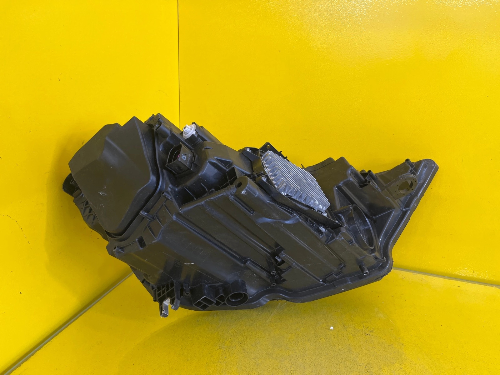Far stânga Full LED OEM 16180 - Image 3