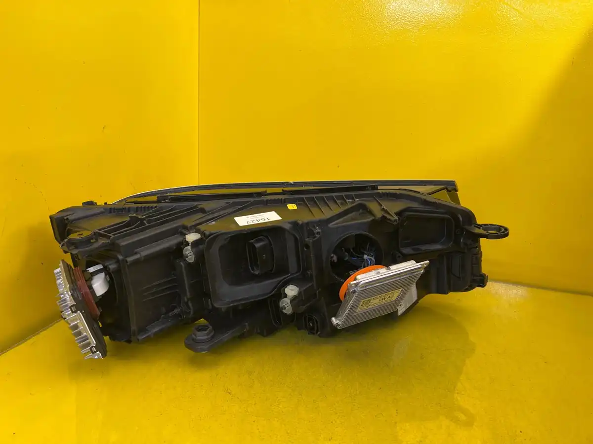 Far VW Touareg III Lift Full LED