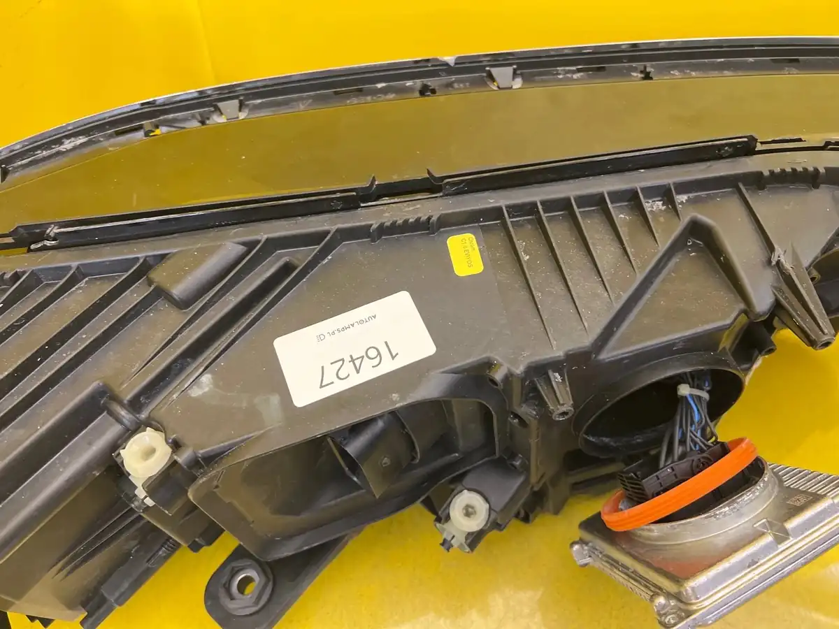 Far VW Touareg III Lift Full LED