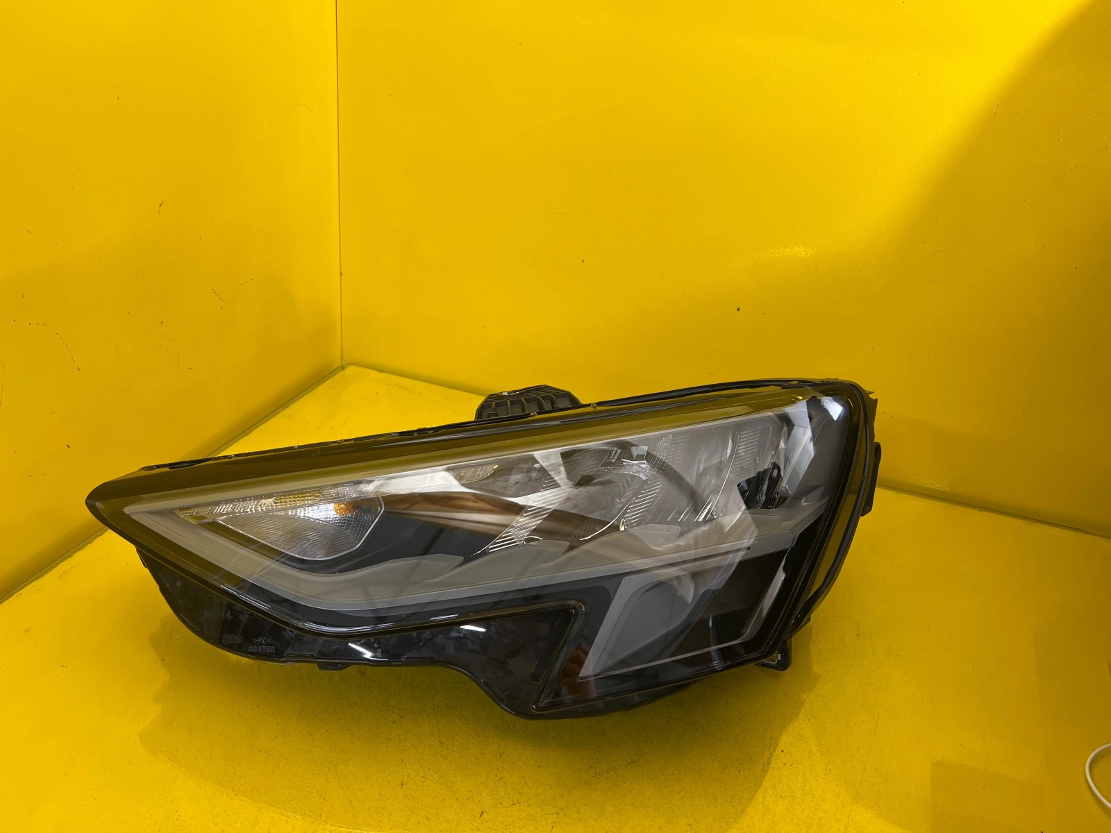 Far stânga Full LED OEM 16440