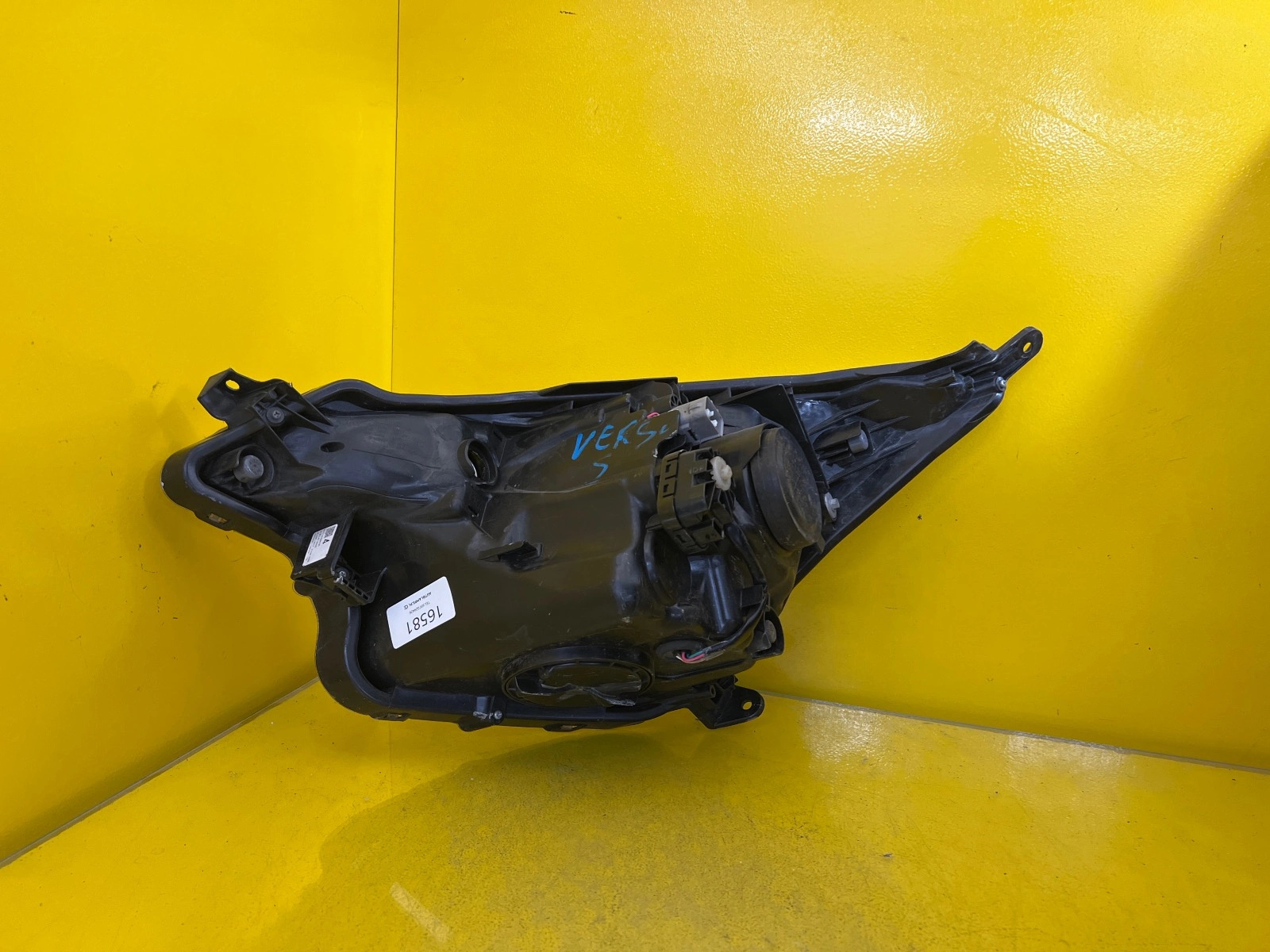 Far Dreapta Toyota Verso S 12- LED - Image 3