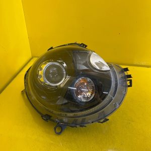 Far dreapta Xenon OEM 16859