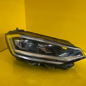 Far Dreapta VW Sportsvan Lift LED