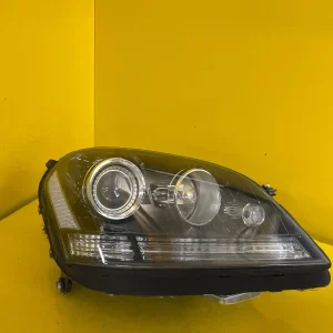 Far Dreapta Mercedes W164 Ml Przed Lift Bixenon