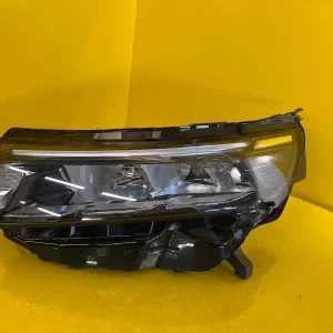 Far Nissan Townstar 21- LED