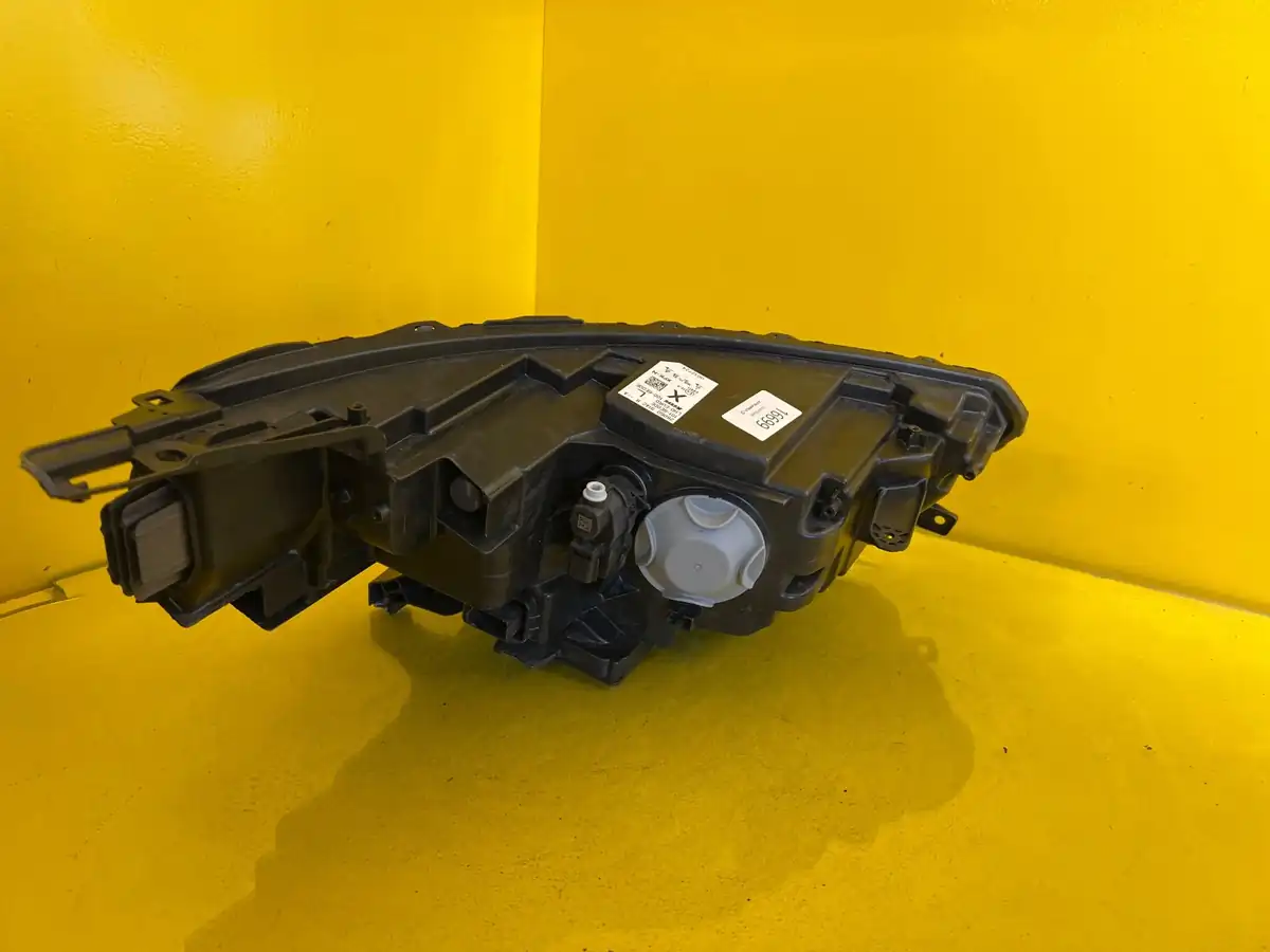 Far Nissan Townstar 21- LED