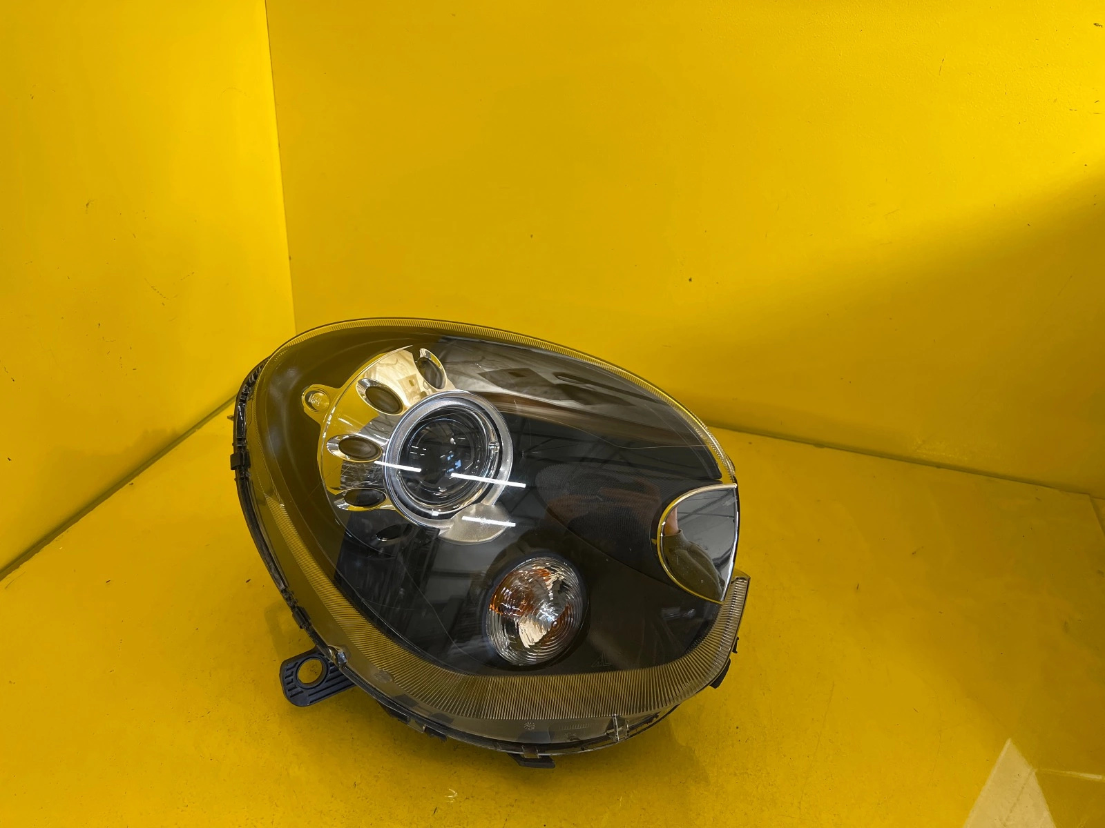 Far dreapta Xenon OEM 9808250-01