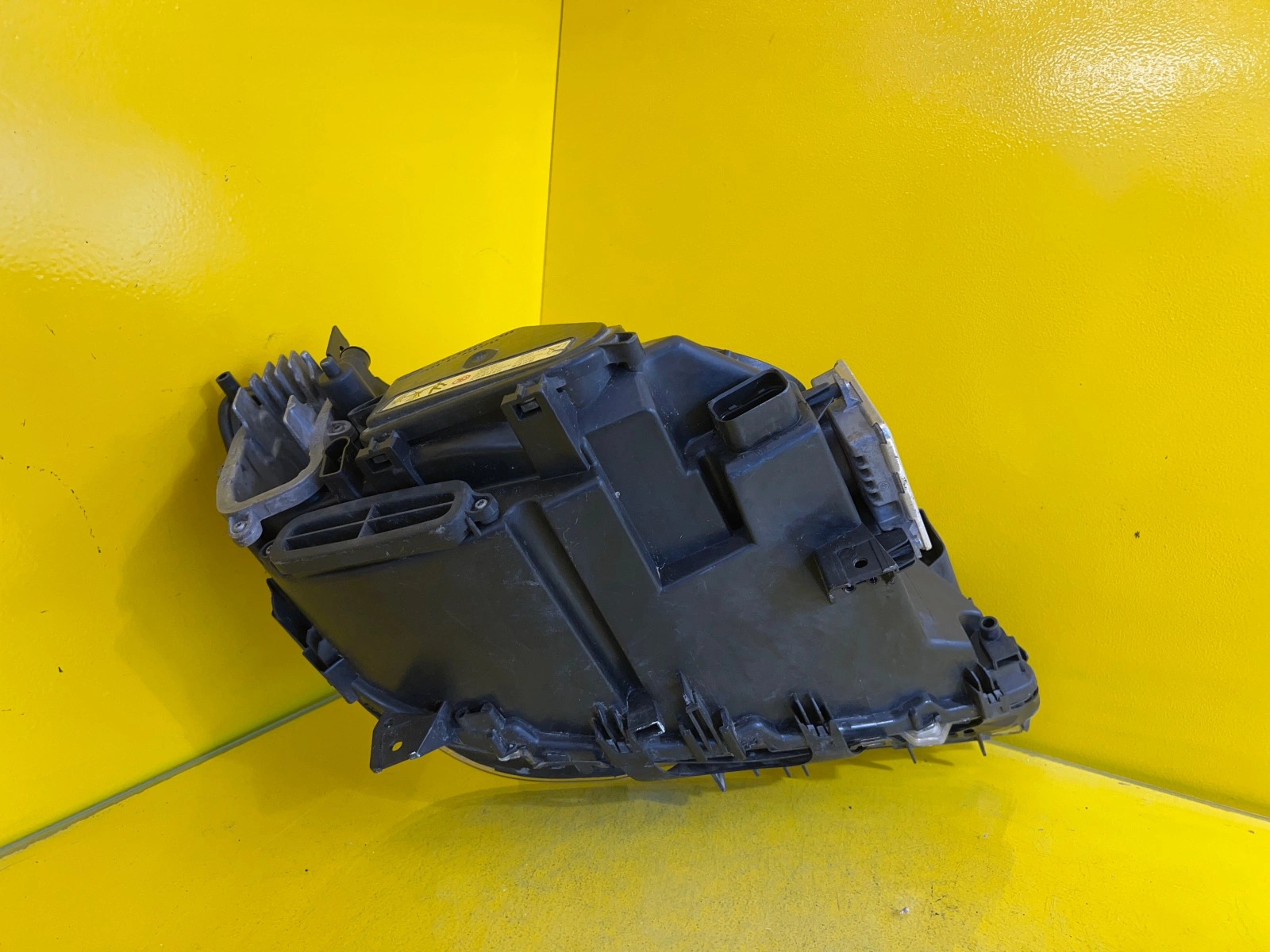 Far stânga Bi-Xenon BMW Seria 7 F01 Facelift OEM 17808 - Image 4