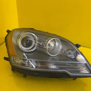 Far dreapta Bi-Xenon 2005-2008 OEM 17850