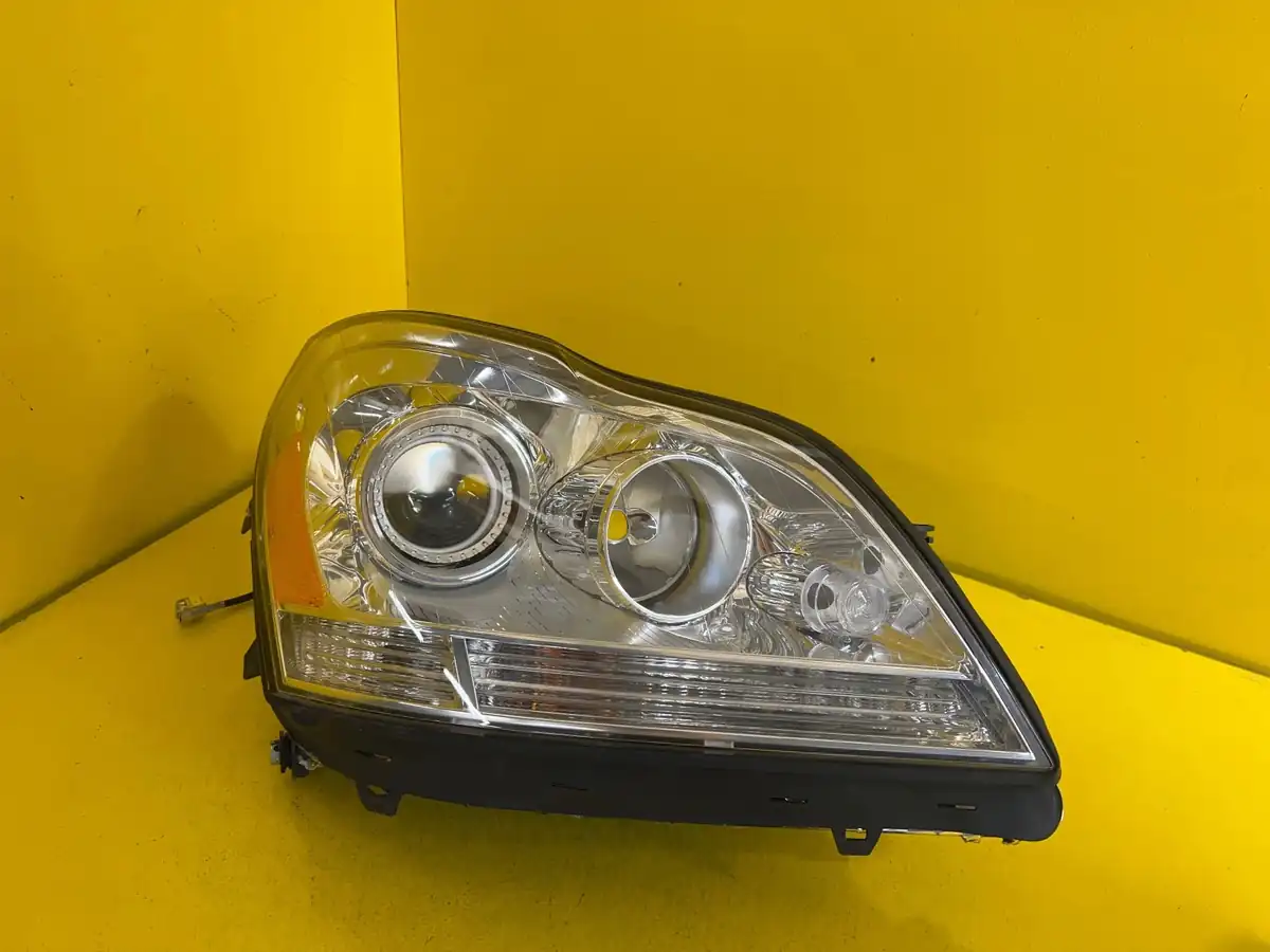 Far Dreapta Mercedes Gl W164 05 08 Bixenon