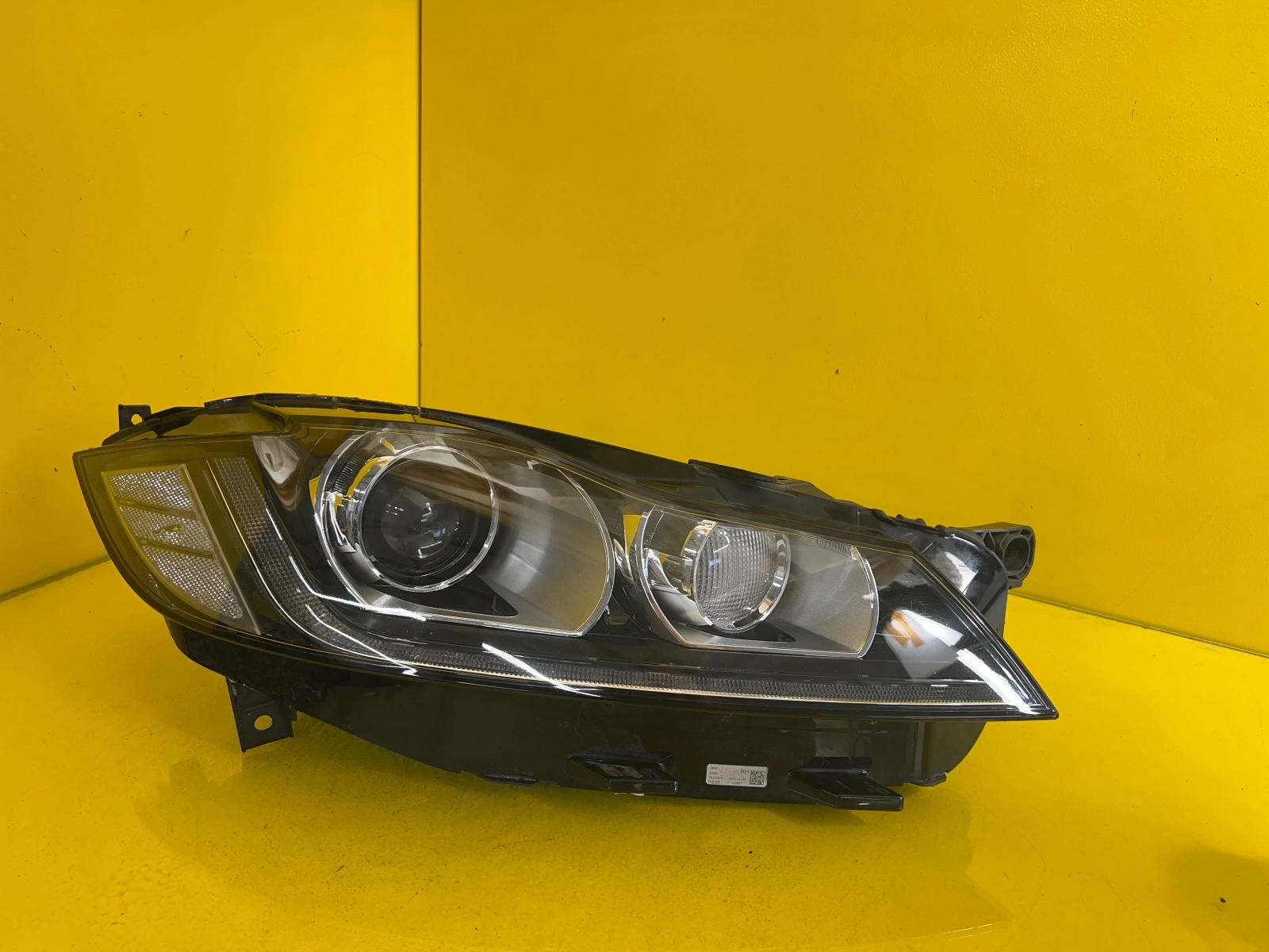 Far Full LED Facelift OEM 17963