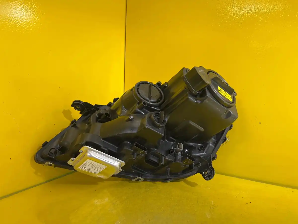 Far Dreapta Mercedes W164 Ml Przed Lift Bixenon