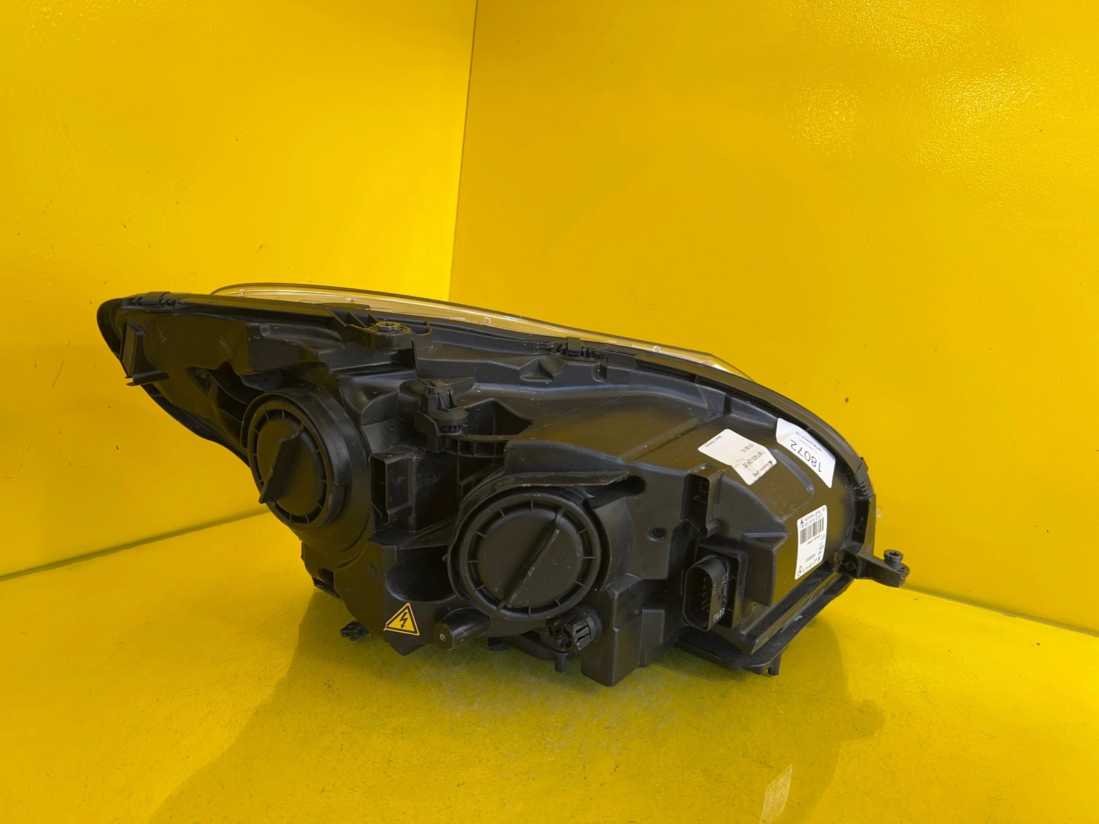 Far Mercedes Cl W216 Xenon - Image 3