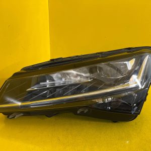Far stânga Full LED  Facelift OEM 18808