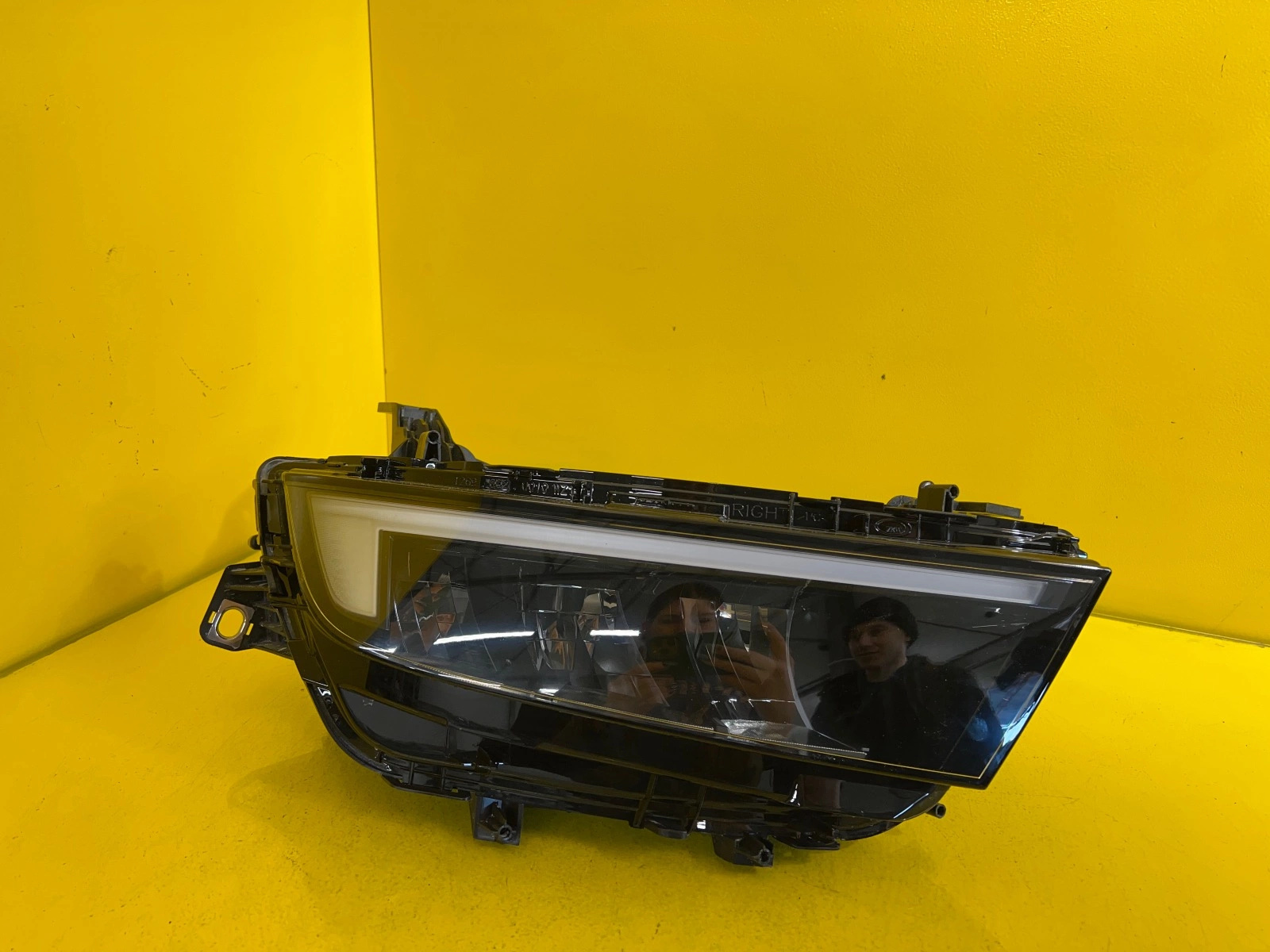 Far stânga Full LED OEM 18749
