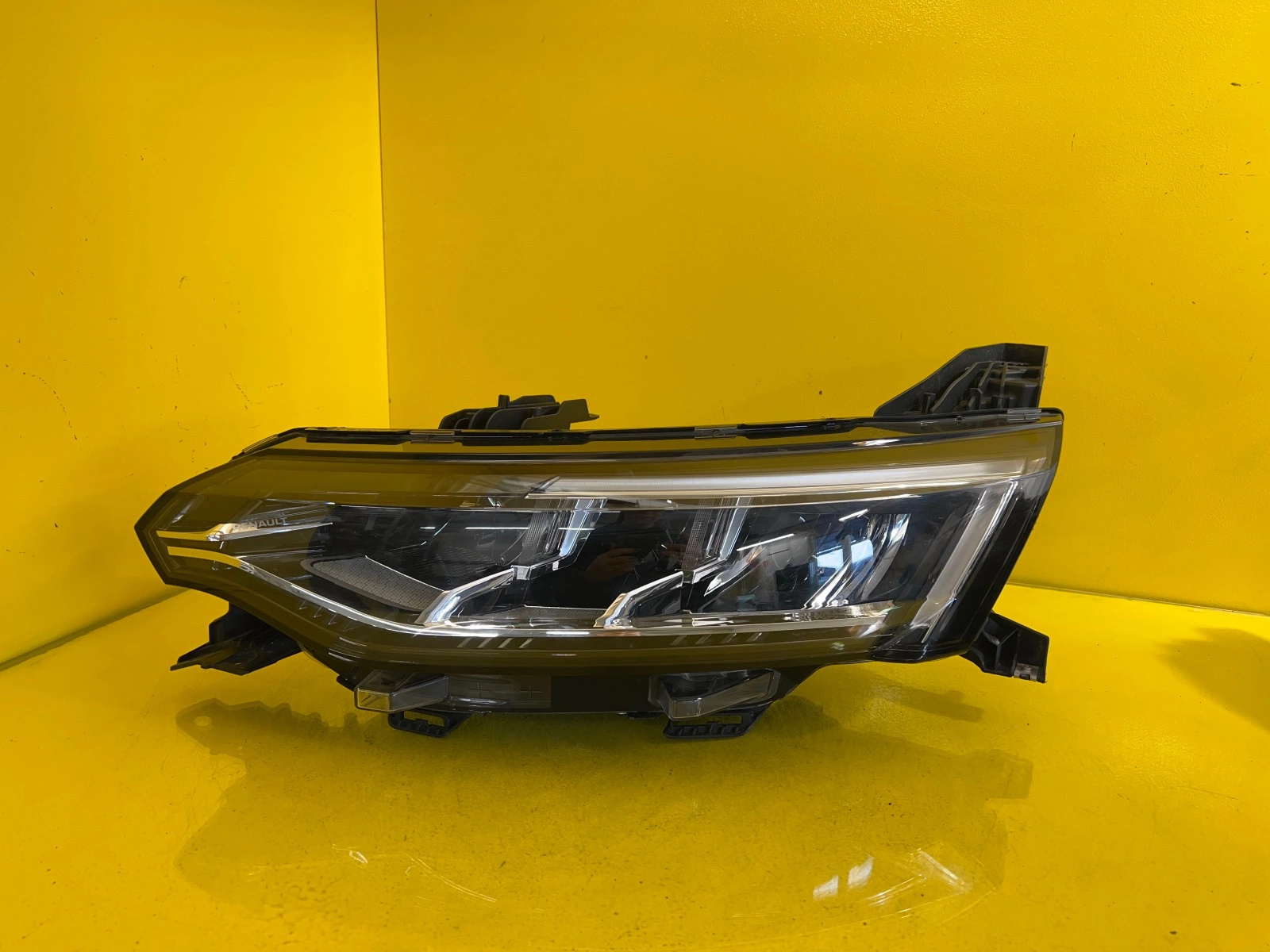 Far Renault Talisman Lift LED